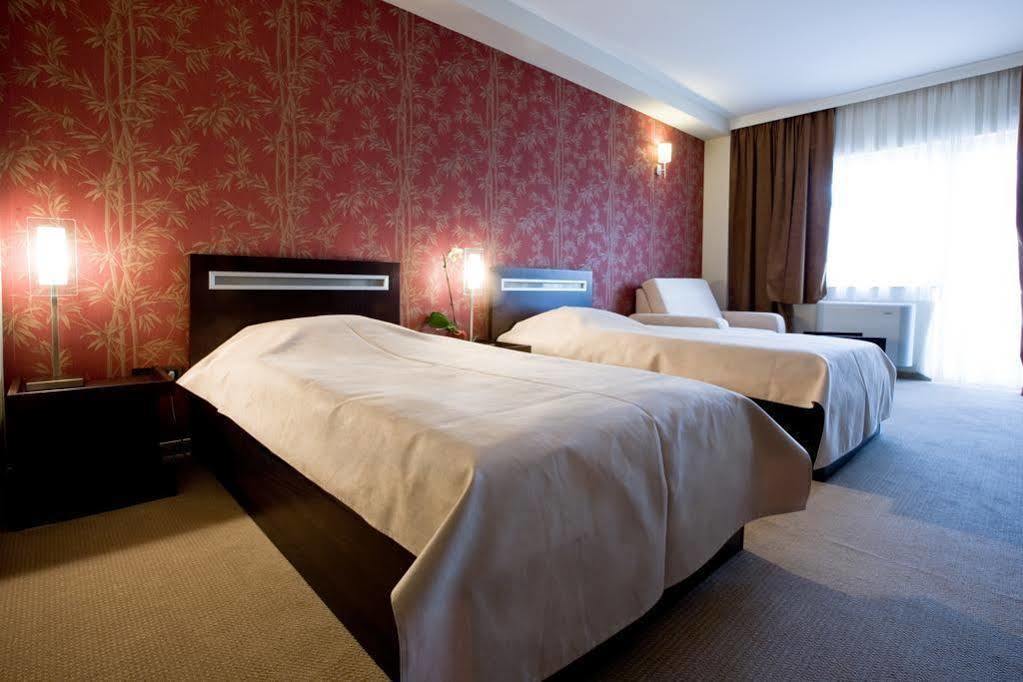 Hotel Forum Garni Subotica Bagian luar foto