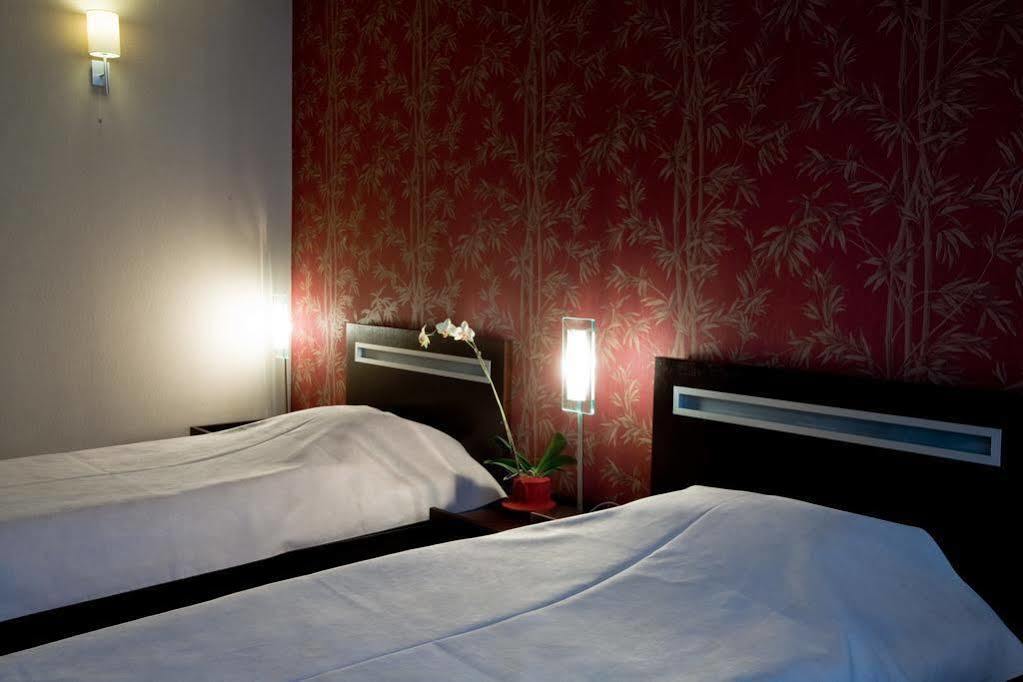 Hotel Forum Garni Subotica Bagian luar foto