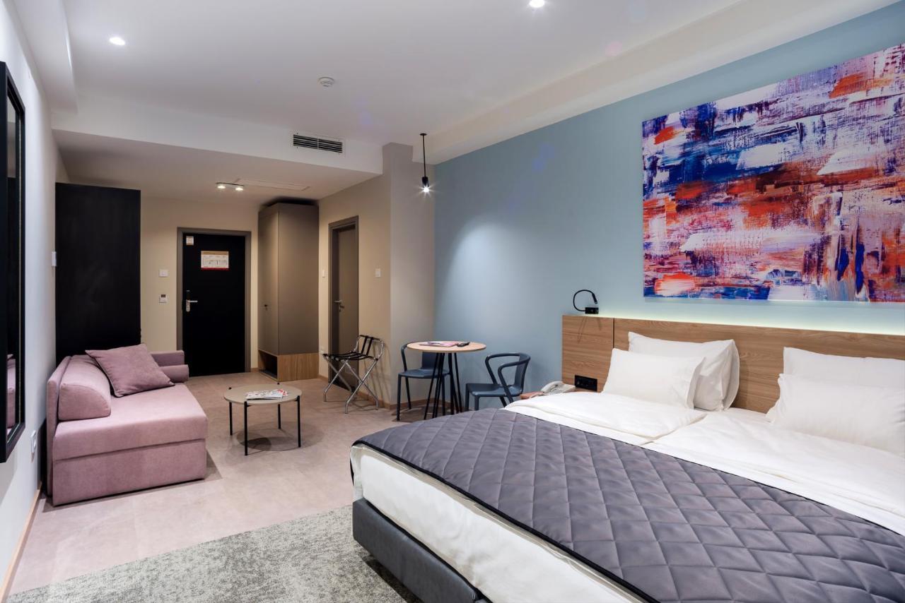 Hotel Forum Garni Subotica Bagian luar foto