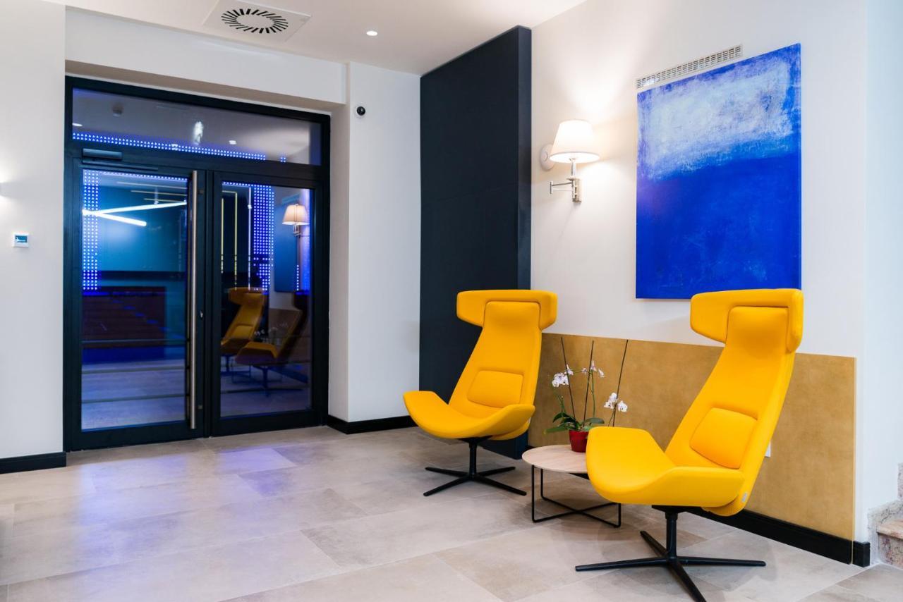 Hotel Forum Garni Subotica Bagian luar foto